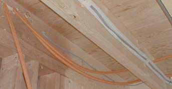 �_�C�j���O�̓V�䗠