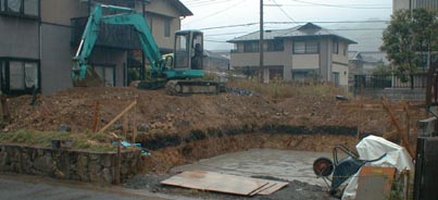 �@��N�������y�������{�̉��ɁB