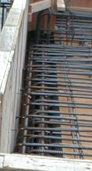 �ꌩ�A���R�ƓS�؂�����ł���悤�Ɍ�����̂ł����B